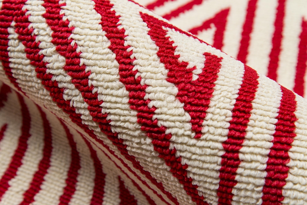 Momeni Baja Baj-4 Red Area Rug - Image 3